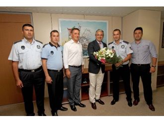 Karşıyaka’da Zabıta Ekiplerine 59. Yıl Kutlaması