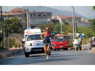 Tek Koluyla ’Termik Santrale Hayır’ Demek İçin Koştu