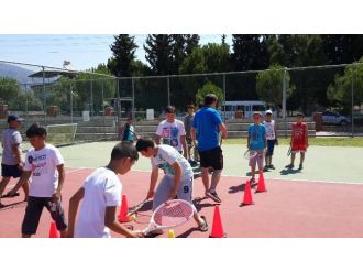 Kuyuucak Halk Eğitim Merkezi Eğitimde Sınır Tanımıyor