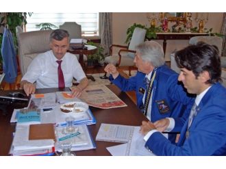 Rotary’nin Trafikte Bilinçlendirme Projesine Manisa Valisi’nden Tam Not