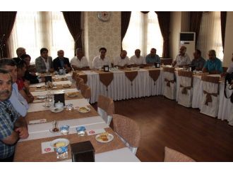 Ovacık Kabuğunu Kırıyor