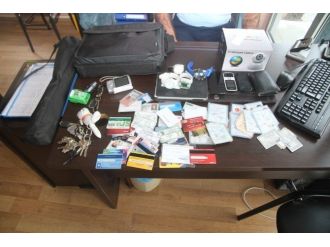 Kayıp Eşyalar Sahiplerini Bekliyor