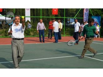 Orhangazi’ye Uluslararası Normlarda Tenis Kortu