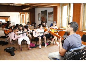 Geleceğin Müzisyenleri Yetişiyor