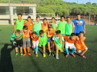 Ayvalık’ta Dostluk Maçının Galibi Sahilkent Spor Oldu