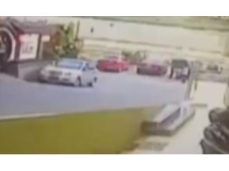 Bir Kadın Sürücü Klasiği