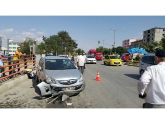 Muş’ta Trafik Kazası; 4 Yaralı