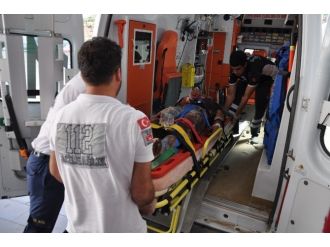 Kuzeninin Atardamarını Jiletle Kesip Öldüren Şahıs İntihar Girişiminde Bulundu