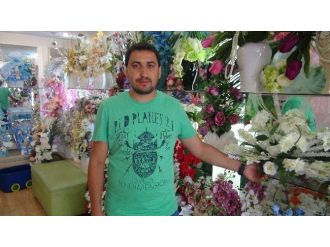 Düğün Sezonu Çiçekçilere Yaradı