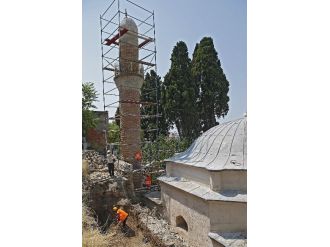 Tarihi Camiye Koruma Kalkanı