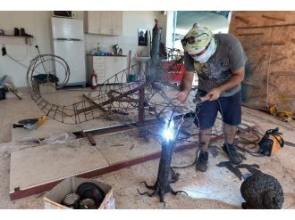 Muratpaşa’dan Parklar İçin Sanatsal Üretim