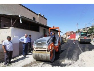 Hafta Sonu Asfalt Mesaisi Veysem Mahallesindeydi