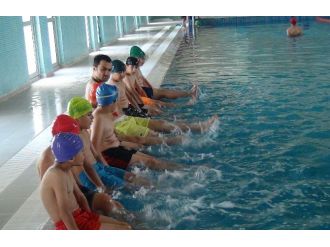 Bitlis’te Ücretsiz Yüzme Kursu