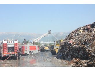 Yangında 10 Bin Ton Atık Kağıt Kül Oldu