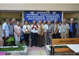 Görsem, Nazan Güleryüz Demir’e Veda Plaketi Verdi