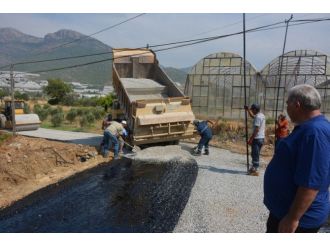 Bozyazı’da Asfaltlama Çalışmaları Devam Ediyor