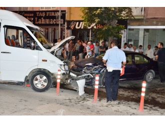 Alt Geçit Çıkışı Kaza’da Şans Eseri Yaralanan Olmadı