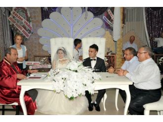 Şehit Çocuğun Nikah Şahitliğini Vali Ve Tugay Komutanı Yaptı
