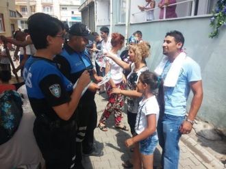 Polisten “Düğünlerde Silah Atmaya Dur Diyelim’ Kampanyası