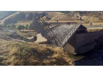 Pkk’lı Teröristler Dağlıca’da Köprüyü Havaya Uçurdu