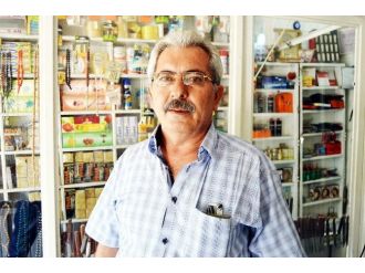 İmre Ailesi Erdemoğlu Ailesine Taziye Evinin Arsasını Hibe Etti