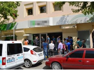 Bomba İhbarı Polisleri Harekete Geçirdi