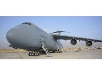 İncirlik Hava Üssü’ne Kargo Uçağı Yağıyor