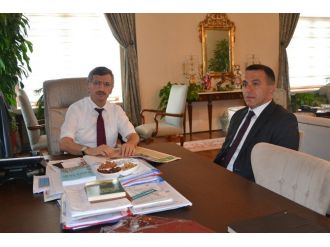 Alaşehir’in Yeni Kaymakamı Osman Bilgin’den Vali Bektaş’a Ziyaret