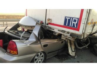 Eskişehir’de Trafik Kazası: 2 Ölü 1 Yaralı