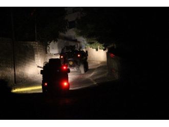 Şırnak’ta Polis Servisine El Yapımı Bomba İle Saldırı Düzenlendi