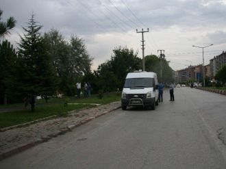 Afyonkarahisar’da “Bomba” Alarmı Karayolunu Trafiğe Kapattı