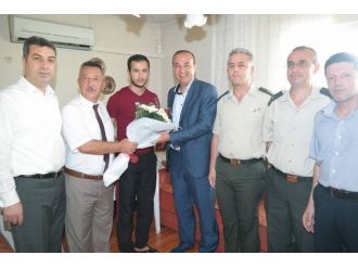 Başkan Öztürk Doğubayazıt Gazisini Evinde Ziyaret Etti