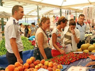 Çilekler Koksun Diye Kimyasal Sprey Sıkmışlar