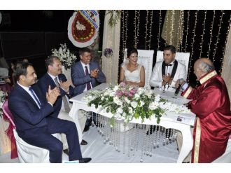 Feyzioğlu Ve Durgun İskenderun’da Nikah Şahiti Oldu