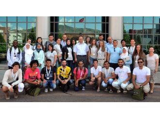 Türkçe Öğrenen Yabancı Öğrenciler Rektör Yardımcısı Tunca’yı Ziyaret Etti