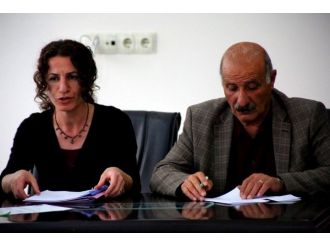 Edremit Belediyesi Çalışanlarının Gözaltına Alınmasına Tepki