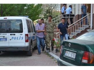 Birliğinden Firar Eden Asker Polisi Peşine Düşürdü