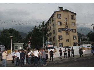 2 Polisin Şehit Edildiği Emniyet Müdürlüğüne Güvenlik Tedbiri