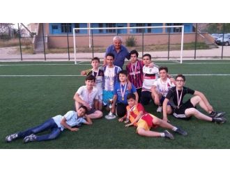 Çerçiler Gençlik Şampyon