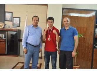 Başkan Toltar Başarıyı Altınla Ödüllendirdi