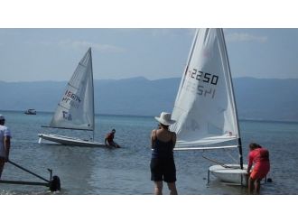 Burhaniye’de Yelken Yarışları Yapıldı