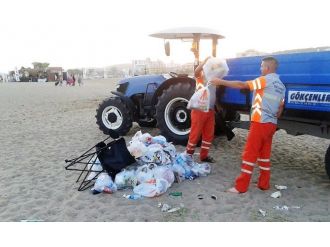 Ayvalık Belediyesi Sahilleri Temizliyor