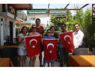 Madder’den Türk Bayrağı