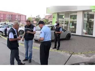 Canlı Bomba Olduğunu Söyleyen Şahıs Banka Soydu