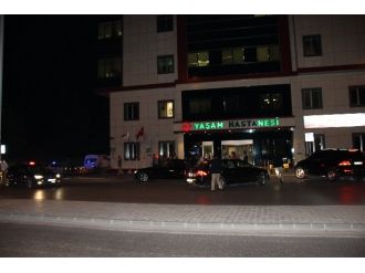 Sare Davutoğlu Şehit Astsubay’ın Eşinin Doğumunu Yaptıracak!