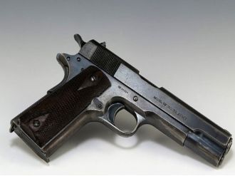 Toprak Altından Çuvallarla Silah Çıktı