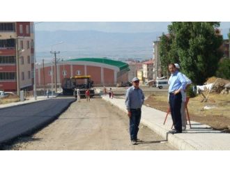 Palandöken Belediyesi İlçeyi Karış Karış Asfaltlıyor