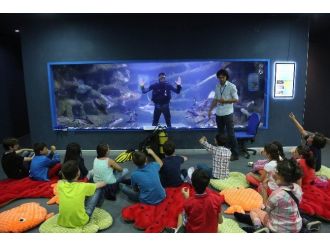 Sualtı Dünyasında Dalgıçlarla İletişim Dersi