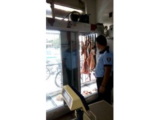 Büyükşehır Zabıtası’ndan Ilçe Kasaplarında Denetleme