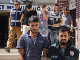 Peynir Tenekesinden Ve Stepneden 60 Bin Liralık Uyuşturucu Çıktı